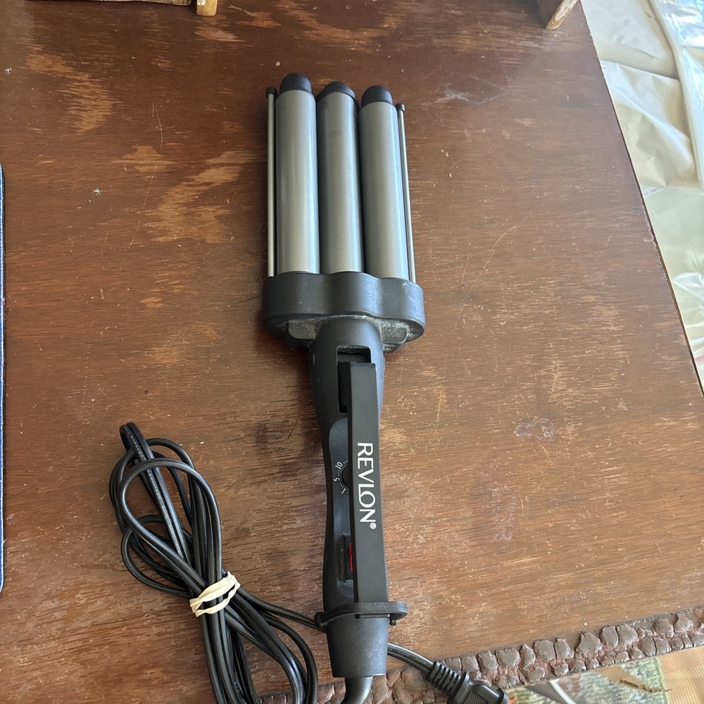 Black and silver revlon hair crimper adjustable heat settings